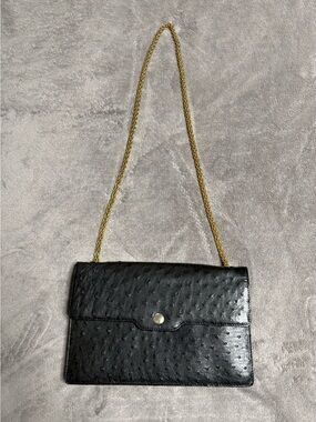 Lorenzi ostritch leather handbag Black Ostrich-Effect with Gold Chain Strap